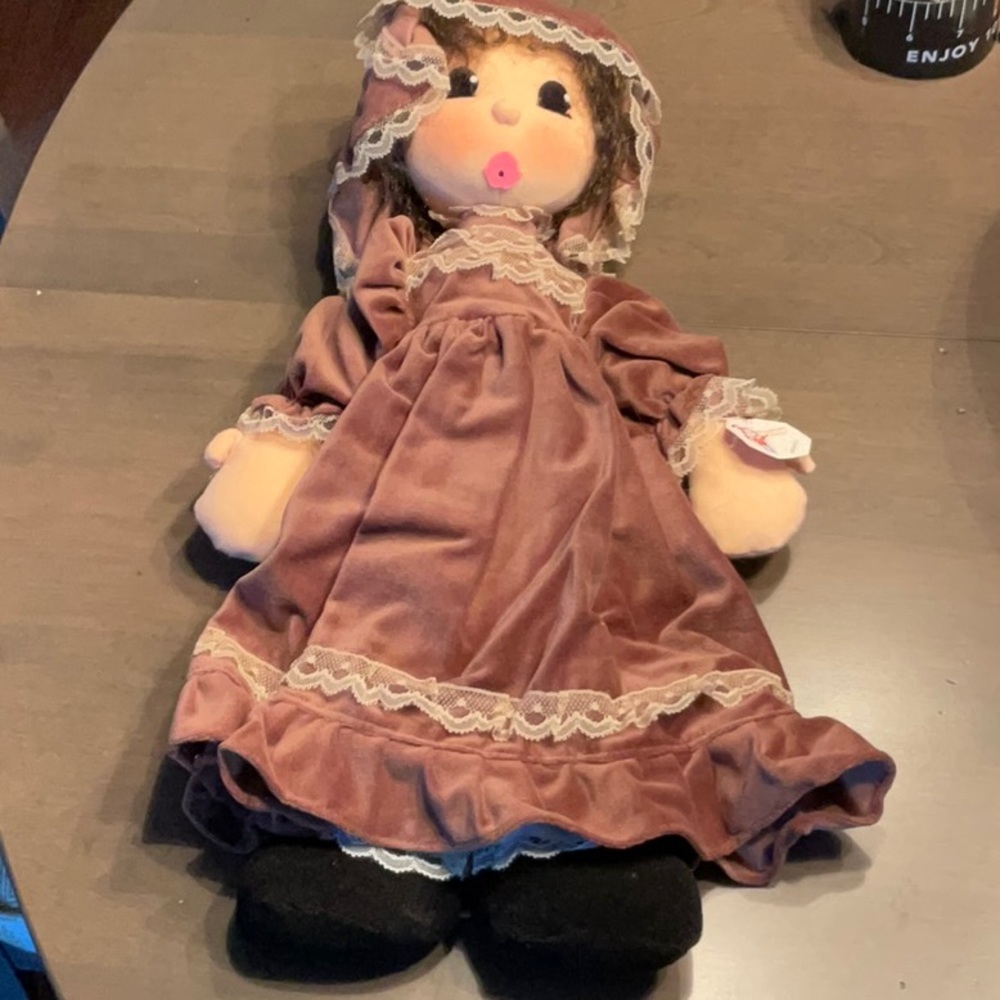 il Brunellesco Firenze Italian doll. EUC